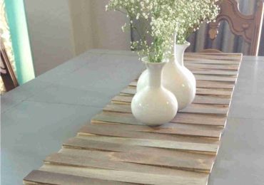 How You Can Make This Rustic Chic Table Runner For Under $10 Dollars